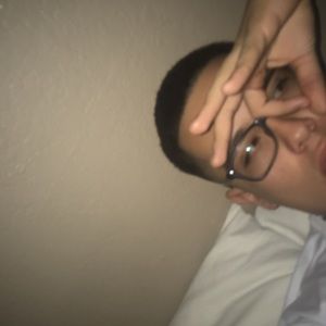 Meet your Posher, Efren